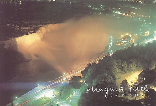 #20: horseshoe falls at night