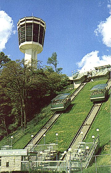 #001 incline railway, no awnings