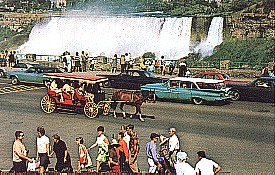 #006 american falls entertaining the tourists