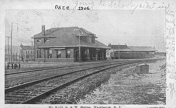 #004 railroad station, circa no later than 1906