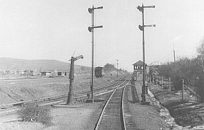 #009 control tower at east end of rr yard